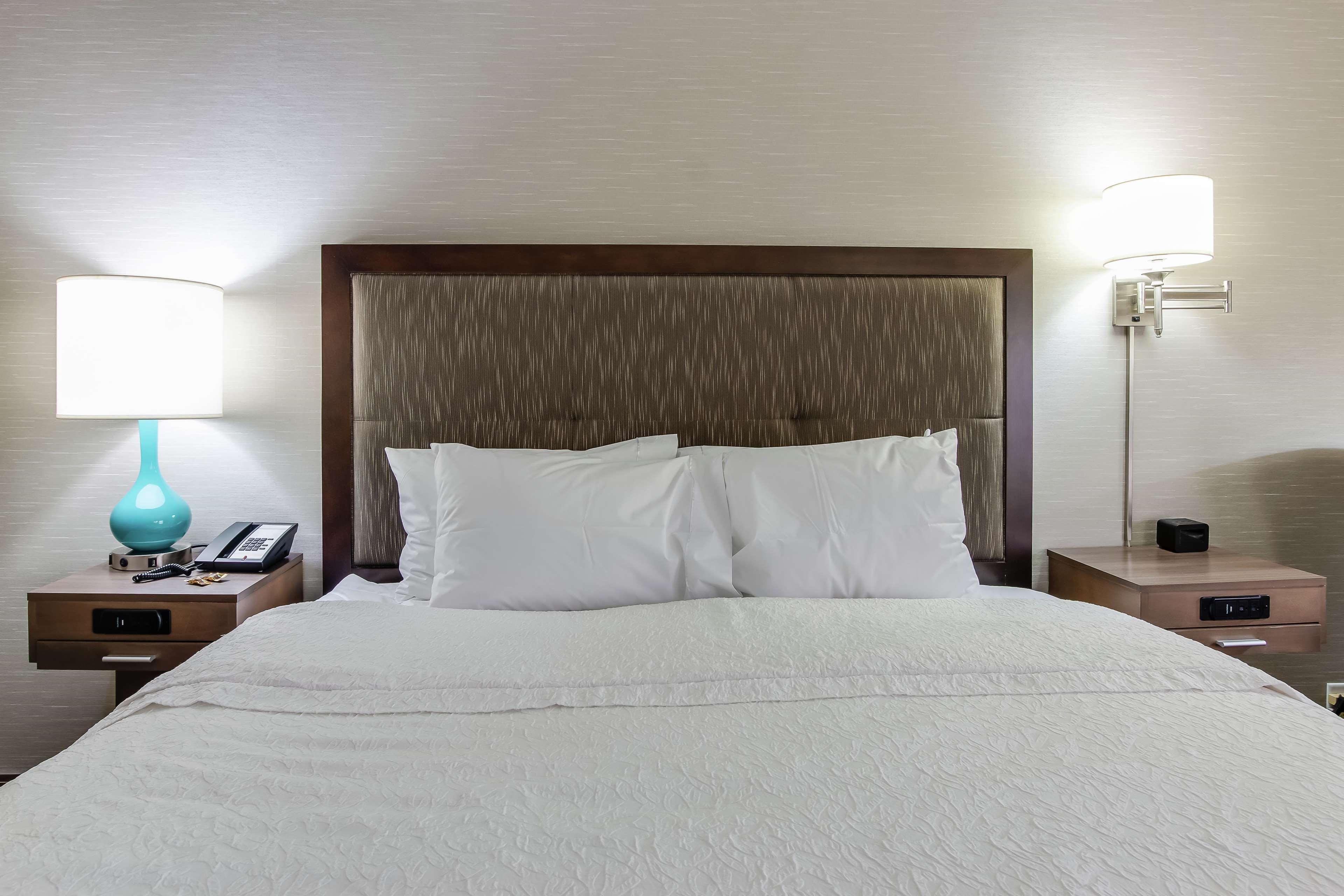 Hampton Inn Dickson Bagian luar foto