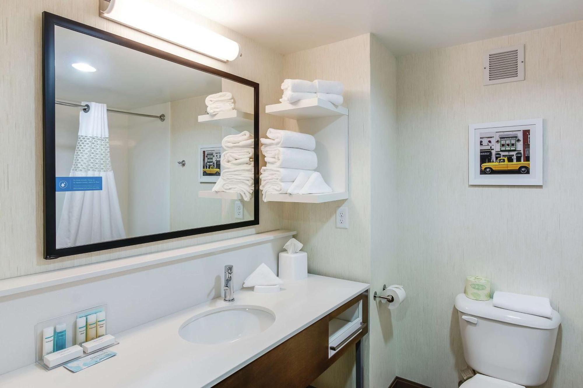 Hampton Inn Dickson Bagian luar foto