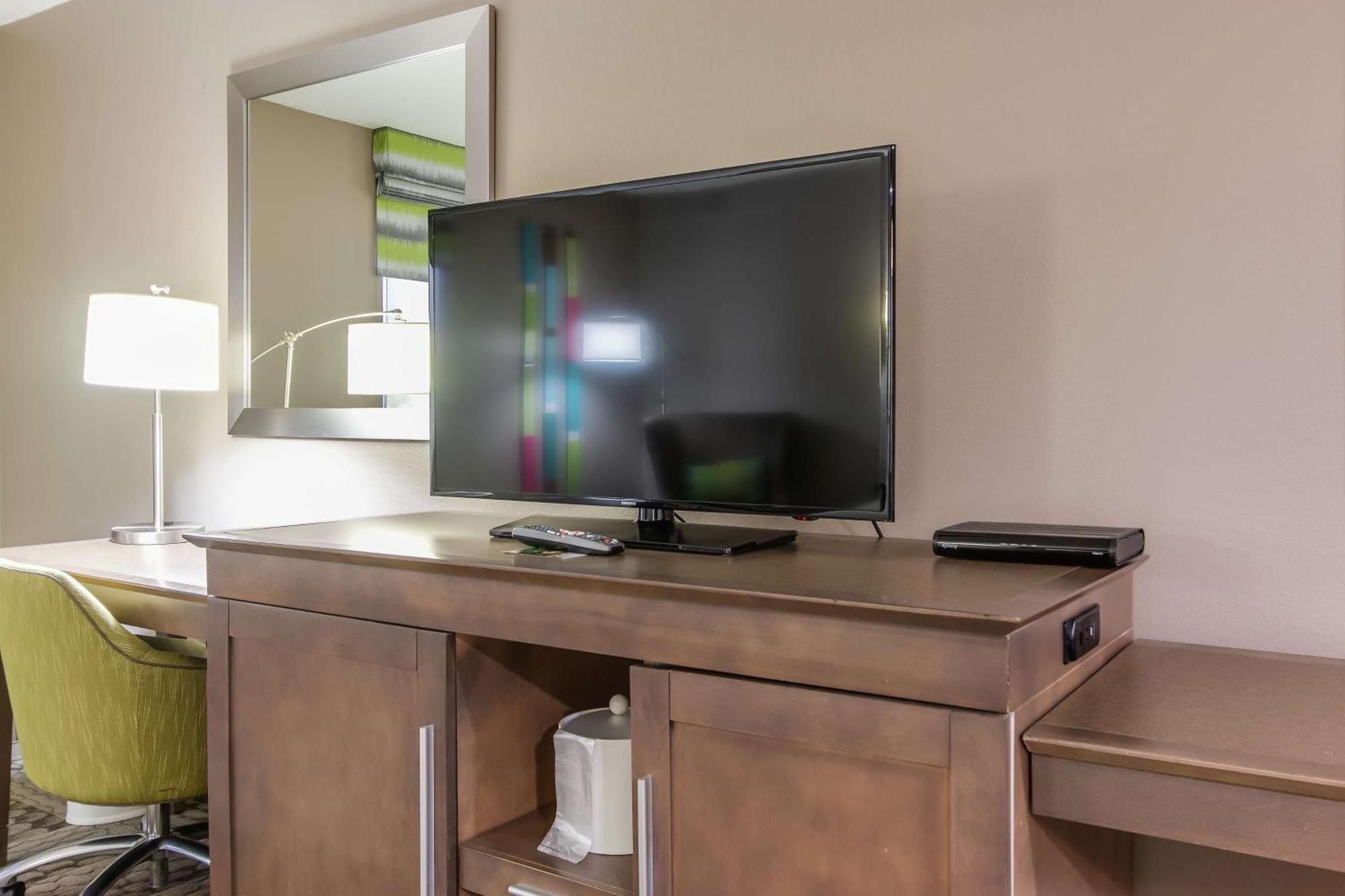 Hampton Inn Dickson Bagian luar foto