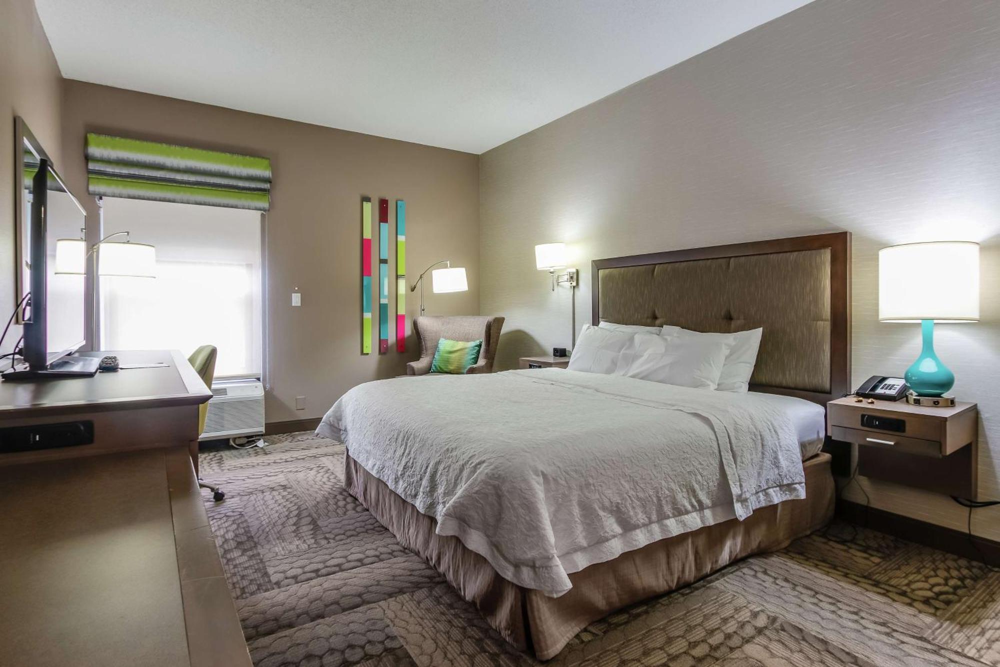Hampton Inn Dickson Bagian luar foto