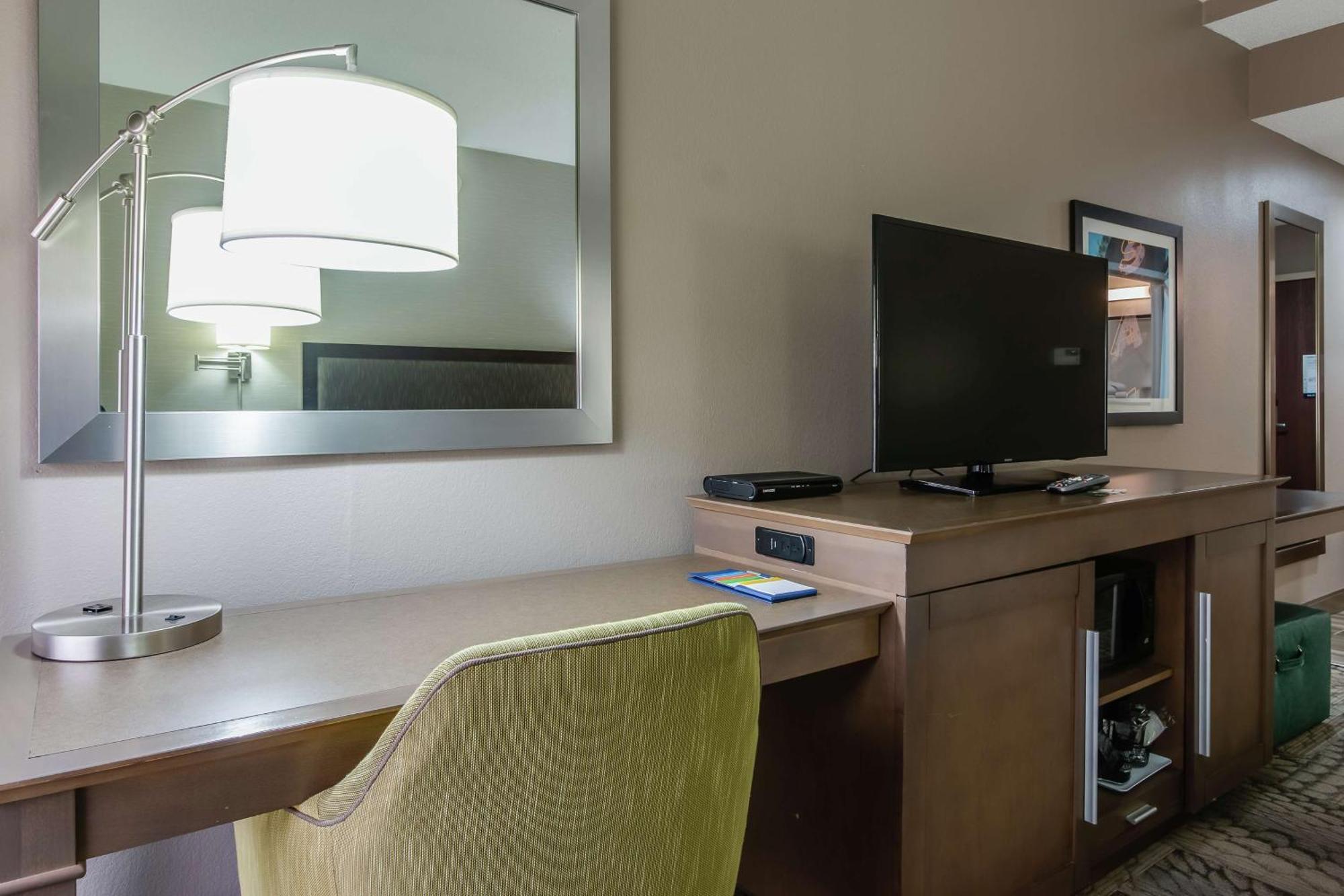 Hampton Inn Dickson Bagian luar foto