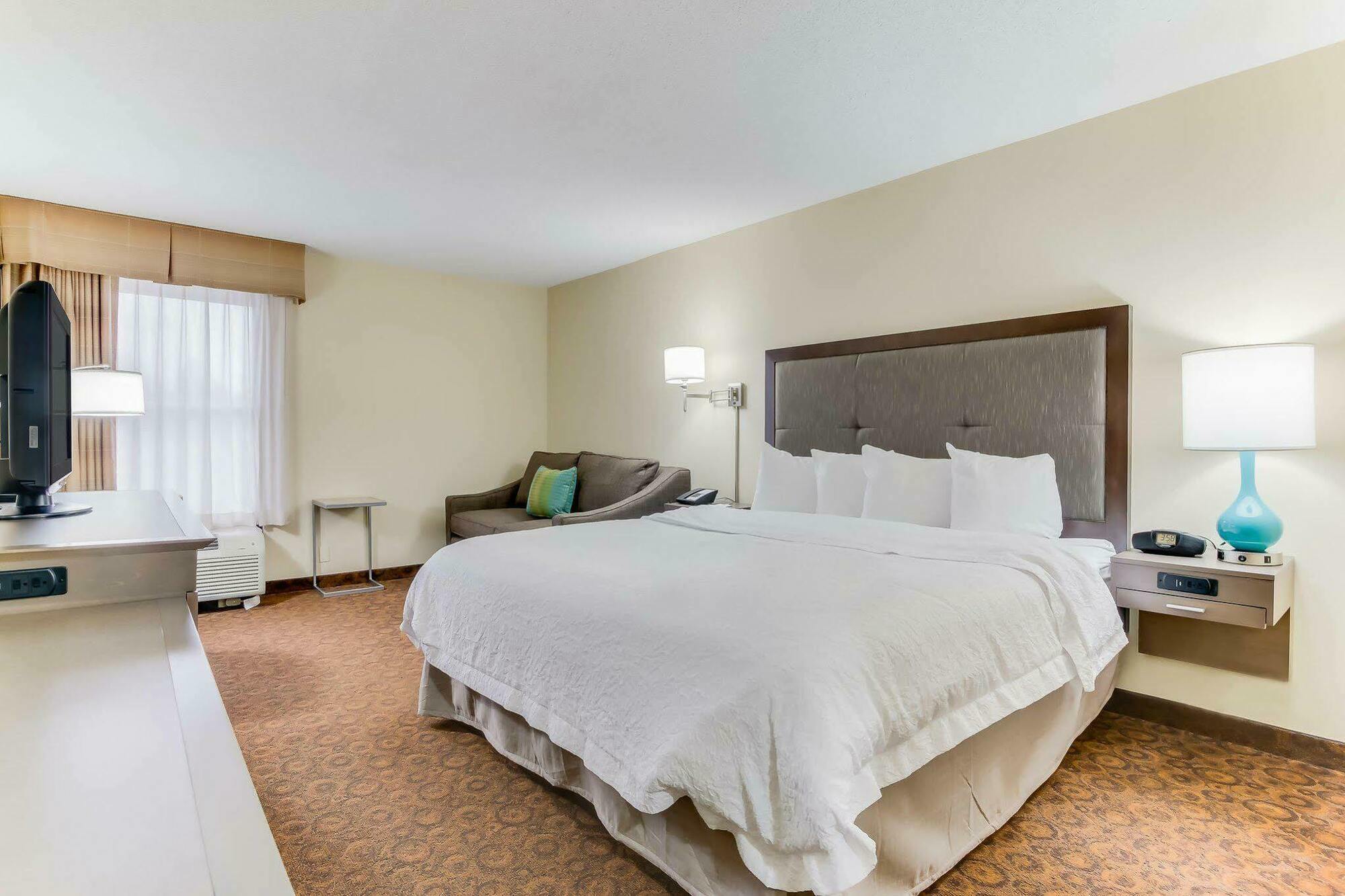 Hampton Inn Dickson Bagian luar foto